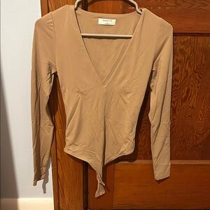 Aritizia Babaton Tan Long Sleeve V-Neck Bodysuit